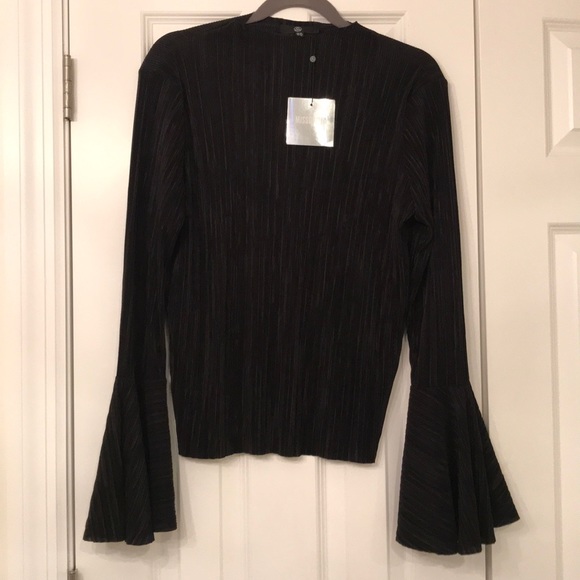 Missguided Tops - Black Top with Bell Sleeves